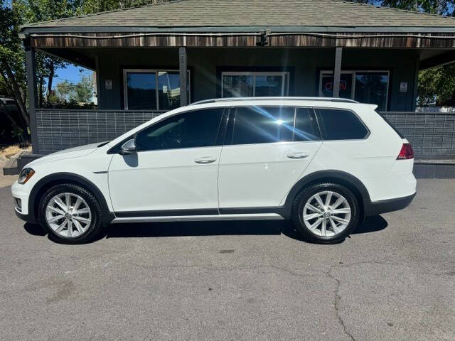 2017 Volkswagen Golf Alltrack TSI S 4Motion