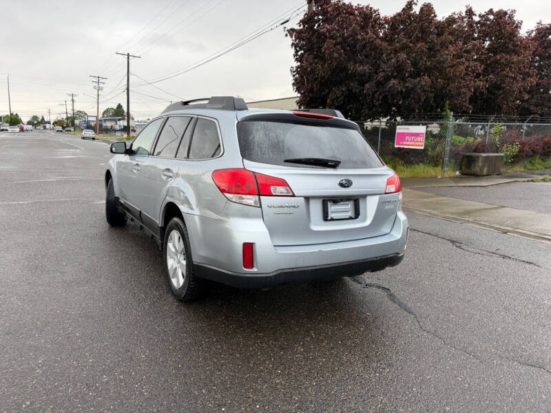 2012 Subaru Outback 2.5i Premium