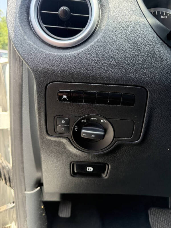 2016 Mercedes-Benz Metris Passenger