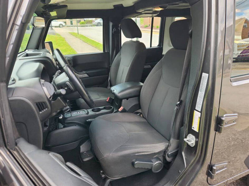 2017 Jeep Wrangler Unlimited Sport