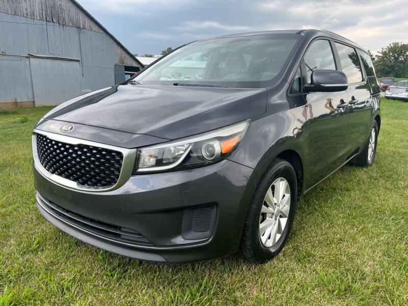 2015 Kia Sedona for sale at Hitt & Mis Auto in Cape Girardeau MO