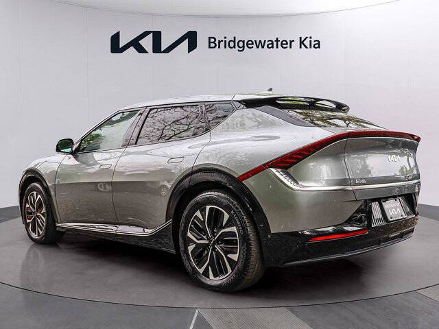 2024 Kia EV6 Wind