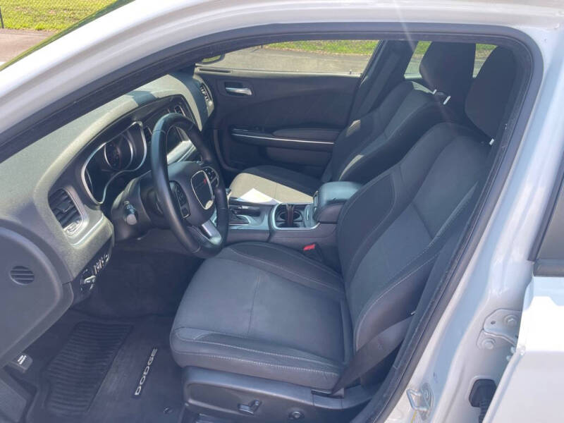 2016 Dodge Charger SXT