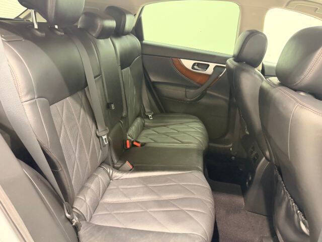 2011 Infiniti FX35