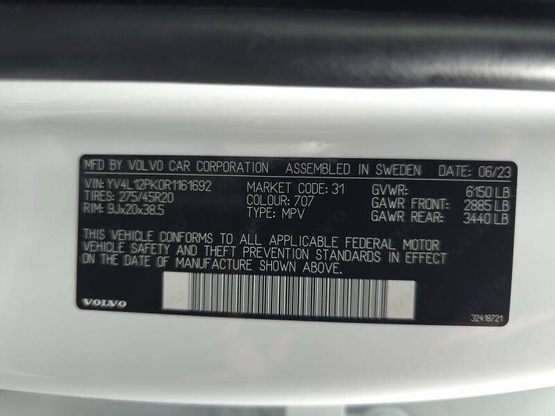 2024 Volvo XC90 B5 Core Bright Theme
