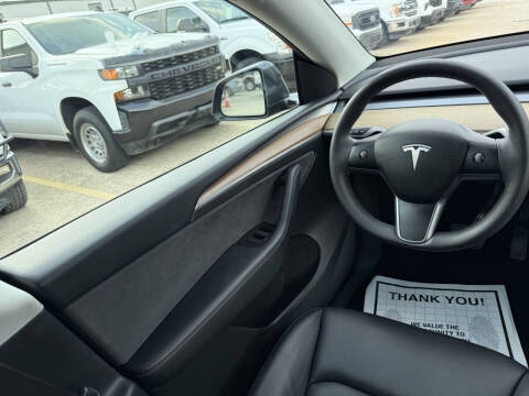 2023 Tesla Model Y Long Range