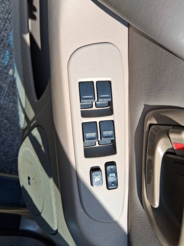 2007 Toyota Sequoia SR5