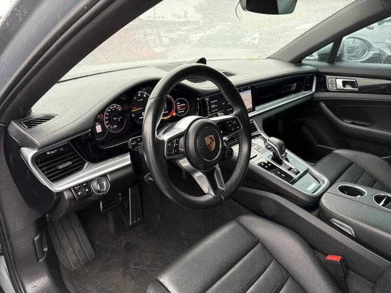 2018 Porsche Panamera 4 E-Hybrid