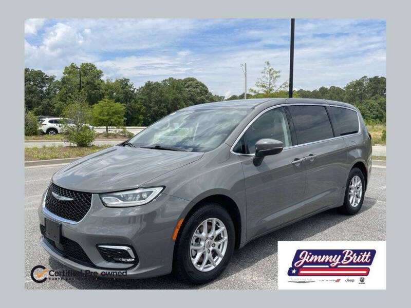 2023 Chrysler Pacifica Touring L