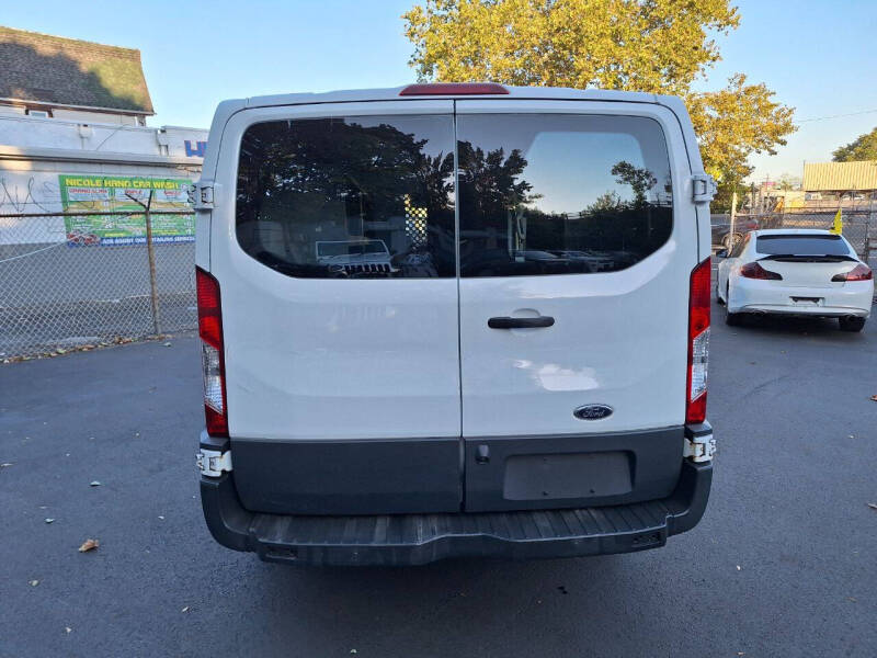 2017 Ford Transit 250