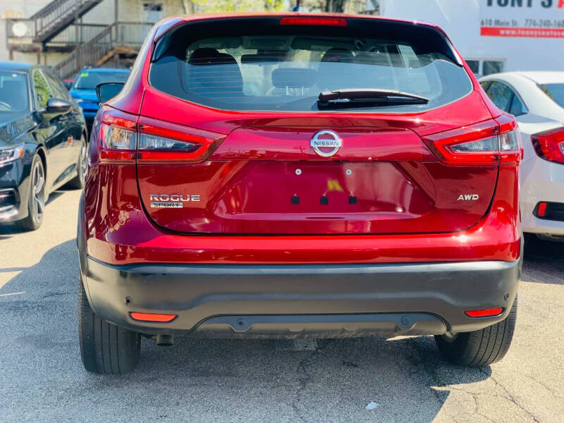 2022 Nissan Rogue Sport S