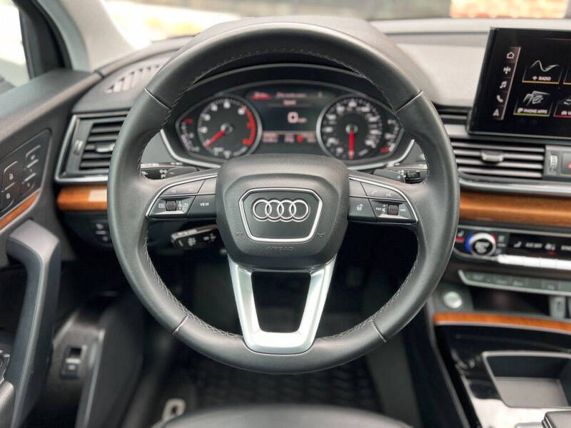 2023 Audi Q5 quattro Premium 40 TFSI