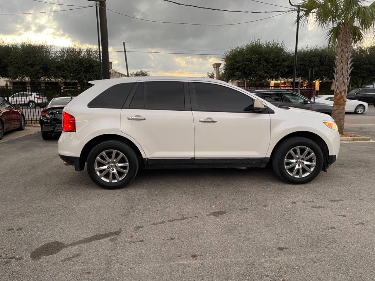 2011 Ford Edge for sale at SMART CHOICE AUTO in Pasadena, TX