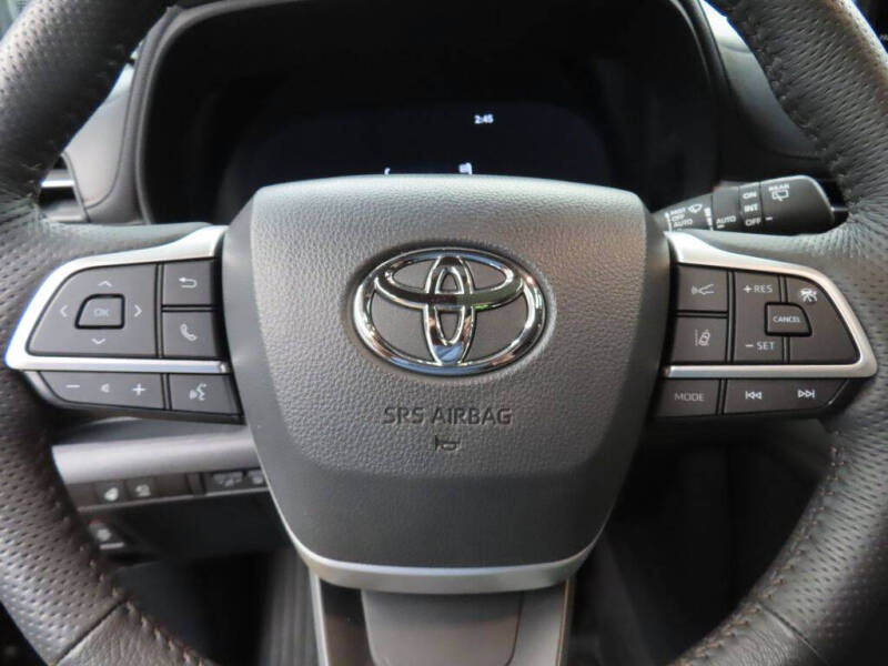 2025 Toyota Sienna Platinum 7-Passenger