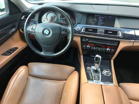 2010 BMW 7 Series 750Li xDrive