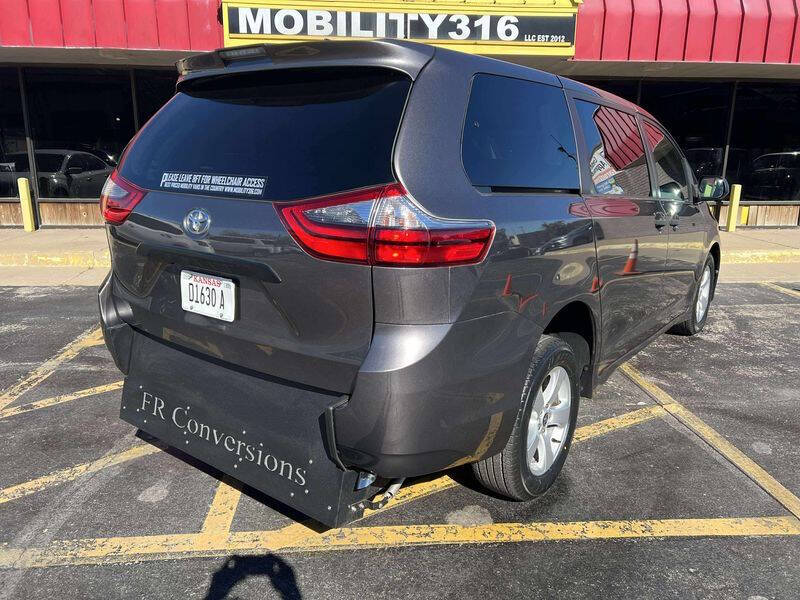 2020 Toyota Sienna L 7-Passenger