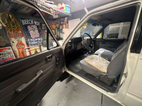 1987 Toyota Deluxe