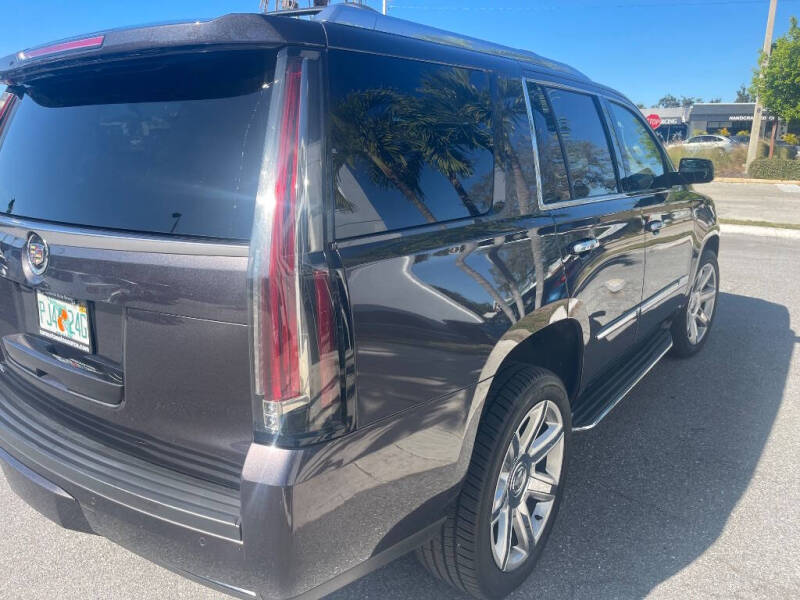 2015 Cadillac Escalade Luxury