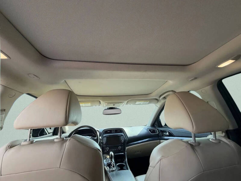 2022 Nissan Maxima 3.5 Platinum