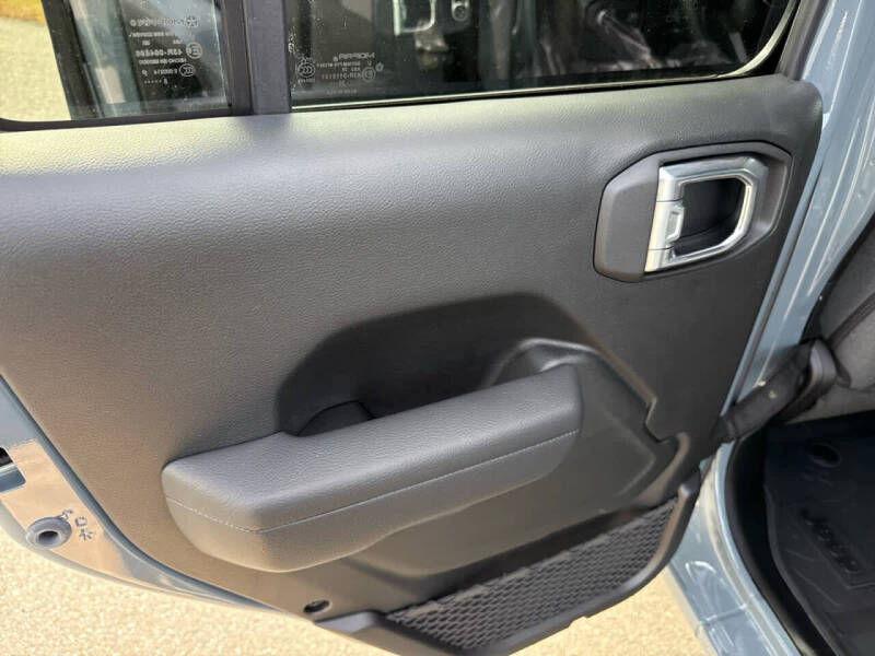 2026 Jeep Gladiator Sport S