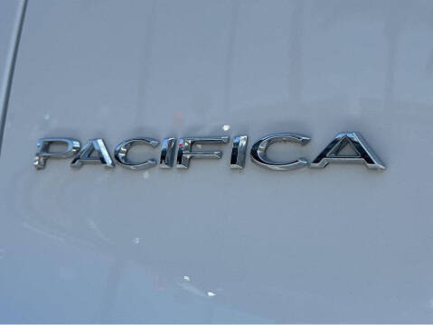 2024 Chrysler Pacifica Plug-In Hybrid