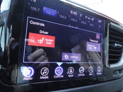 2017 Chrysler Pacifica Touring-L