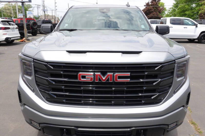 2024 GMC Sierra 1500 Elevation Standard