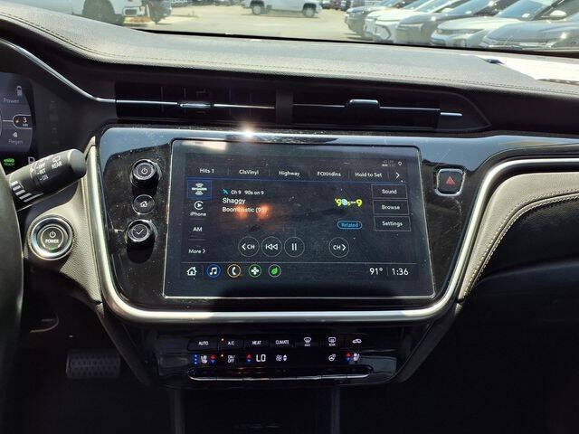 2023 Chevrolet Bolt EUV LT