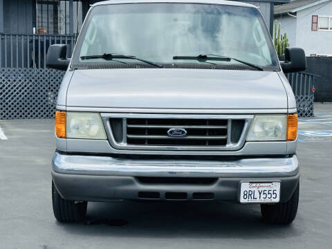 2006 Ford E-Series E-150 XLT