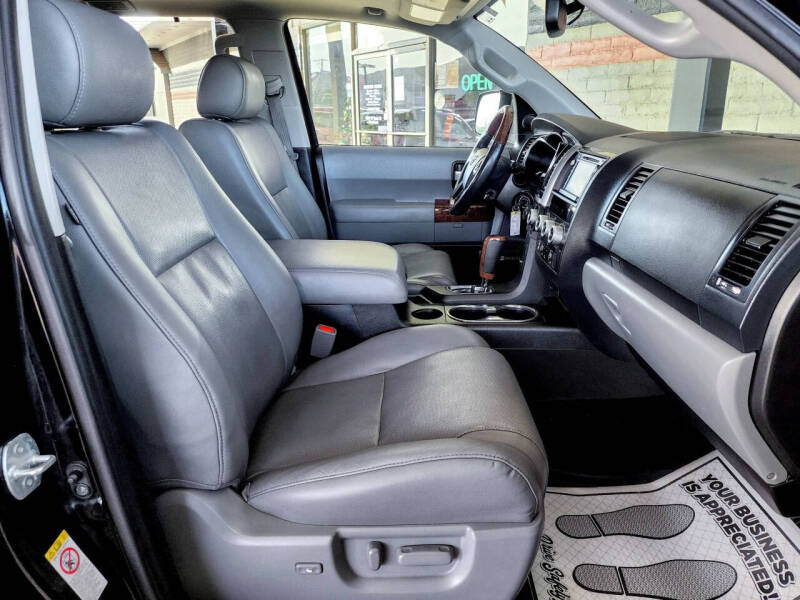 2018 Toyota Sequoia Platinum