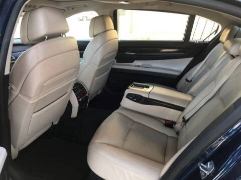 2011 BMW 7 Series 750Li xDrive