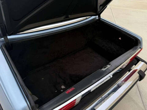 1986 Mercedes-Benz 560-Class 560 SL