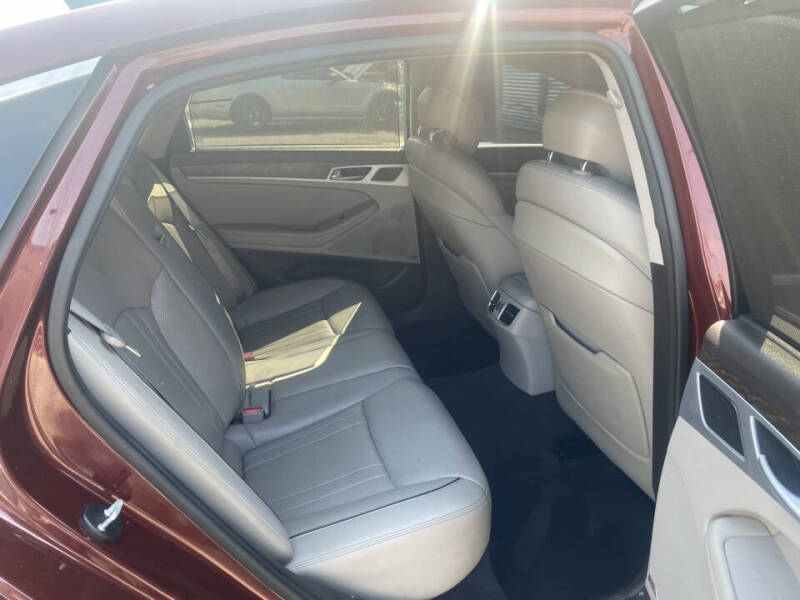 2015 Hyundai Genesis