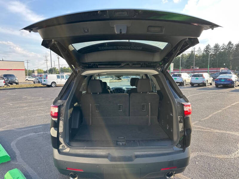 2021 Chevrolet Traverse LT Cloth