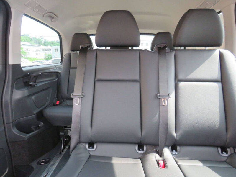 2023 Mercedes-Benz Metris Passenger