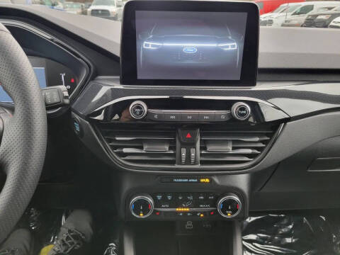 2025 Ford Escape ST-Line Select