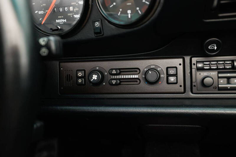 1995 Porsche 911 Carrera
