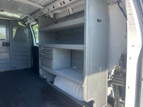 2017 Chevrolet Express 2500