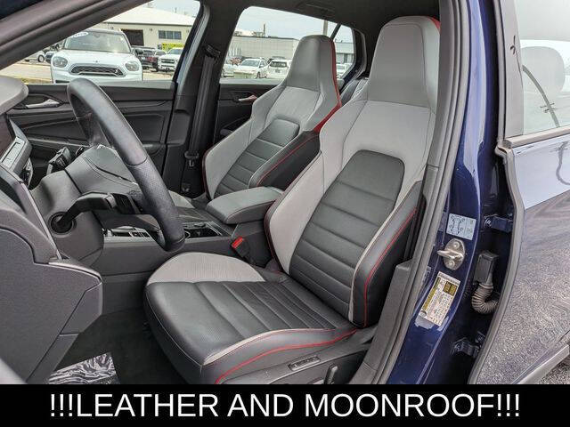 2022 Volkswagen Golf GTI SE