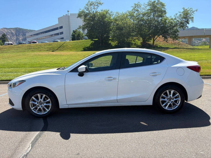 2015 Mazda MAZDA3 i Touring