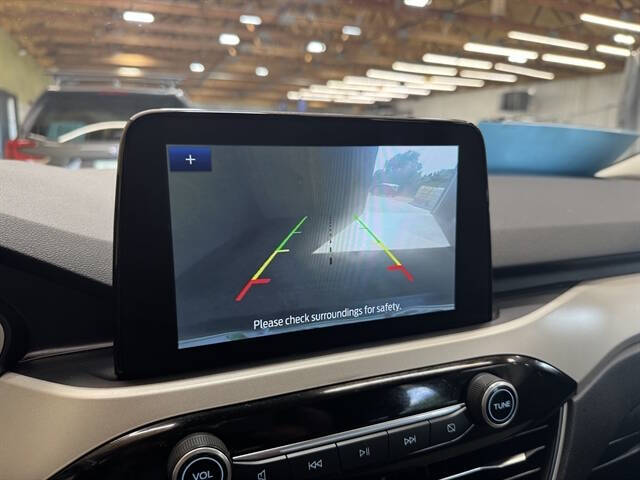 2022 Ford Escape SE