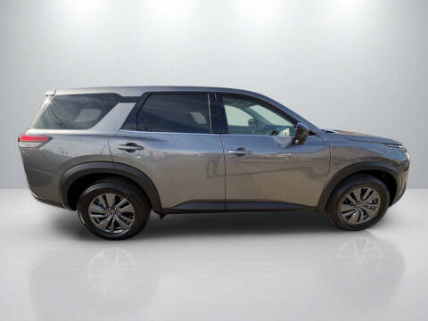 2023 Nissan Pathfinder S