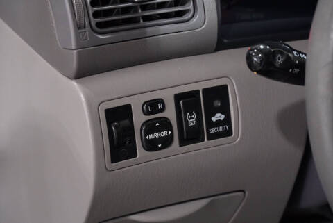 2005 Toyota Corolla LE