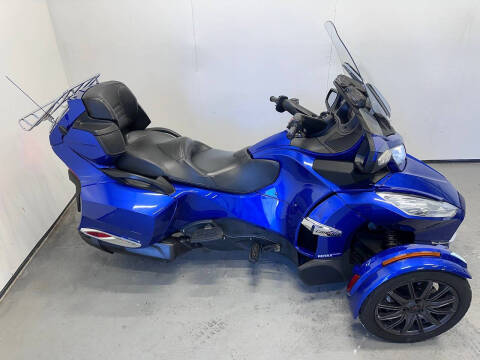 2013 Can-Am Spyder RT-S SM5