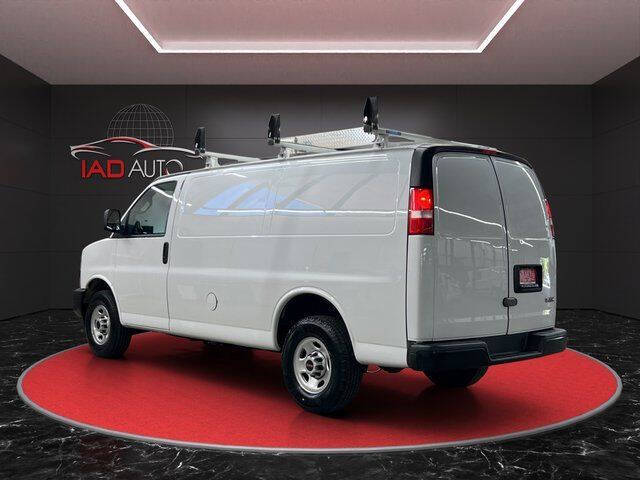 2023 GMC Savana 2500