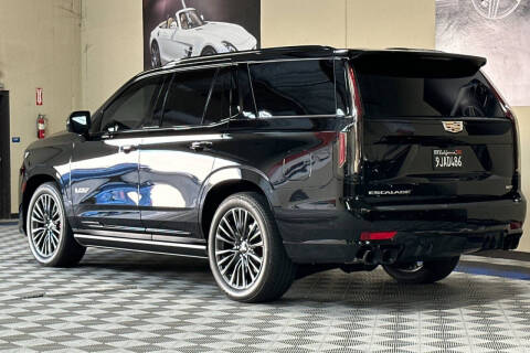 2023 Cadillac Escalade-V