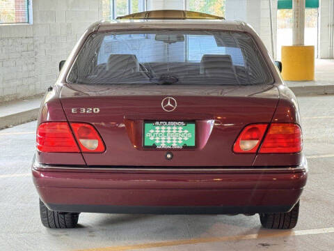 1996 Mercedes-Benz E-Class E 320