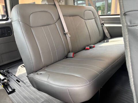 2017 Chevrolet Express LS 3500