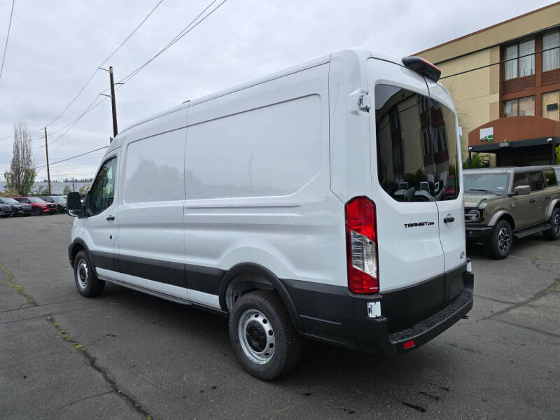 2026 Ford Transit 250