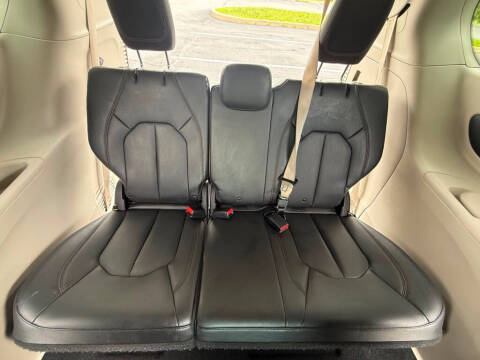 2018 Chrysler Pacifica Touring L